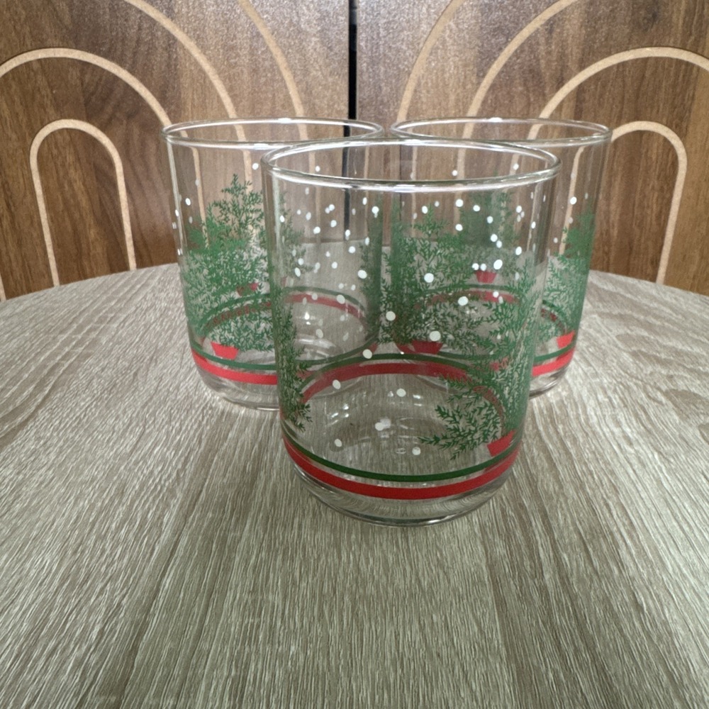 Vintage Libbey Set of 3 Glasses Christmas Holiday Christmas Tree Themed Snow